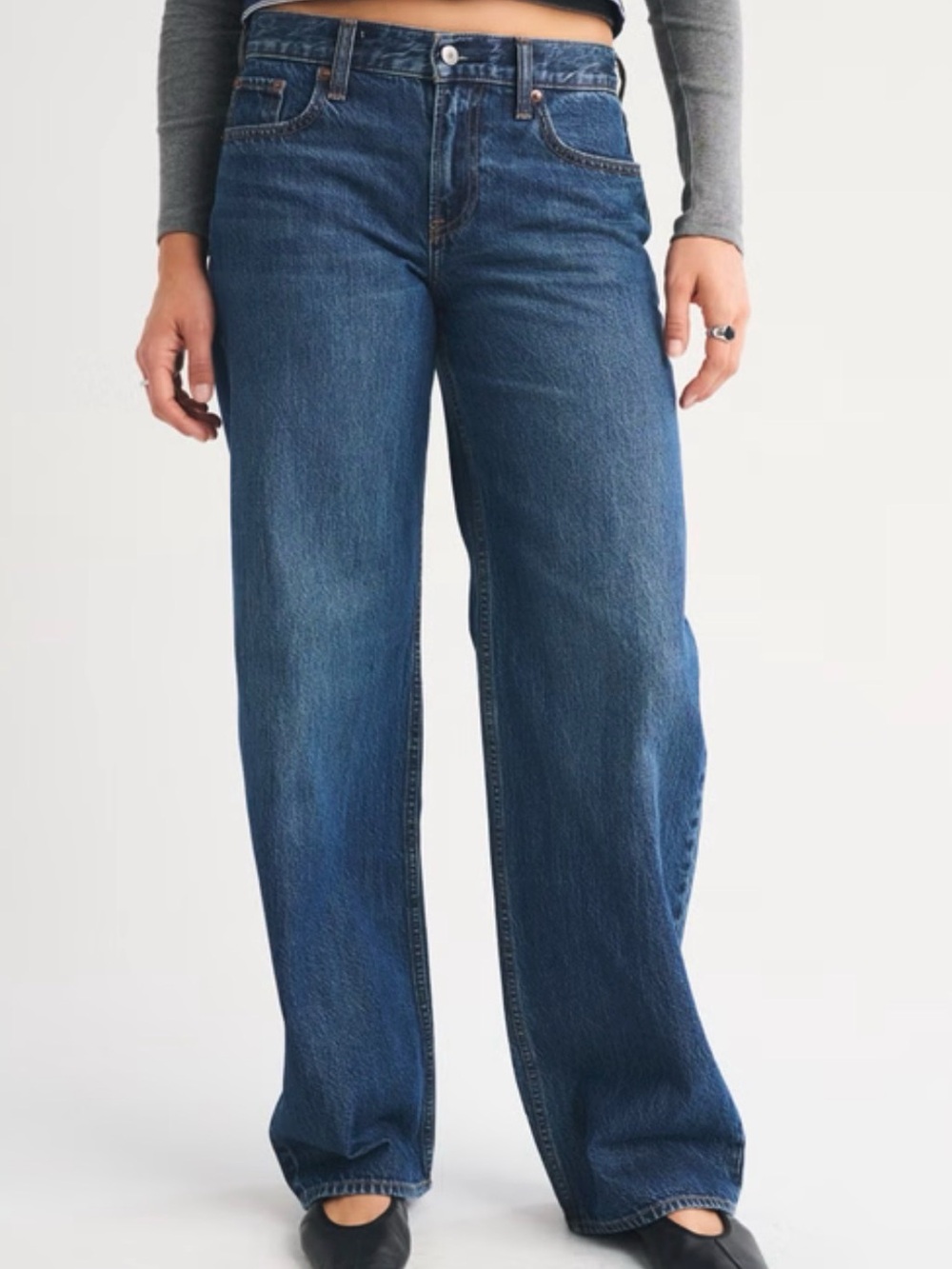 Low Rise Ultra Loose Jean - Picture 2 of 6